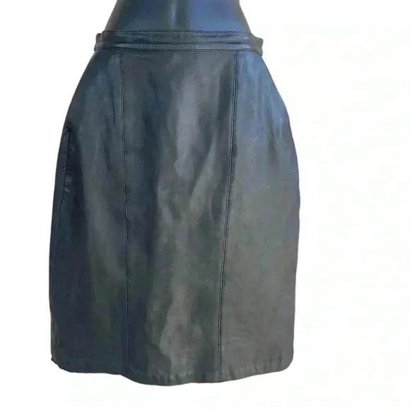 Prestige Club women’s midi black leather skirt back zip back slit sz 10 lined - Picture 1 of 8